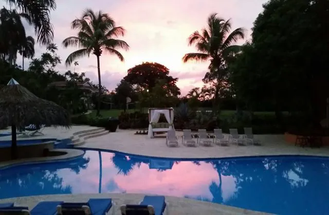 Hotel Balaji Palace Playa Grande piscina